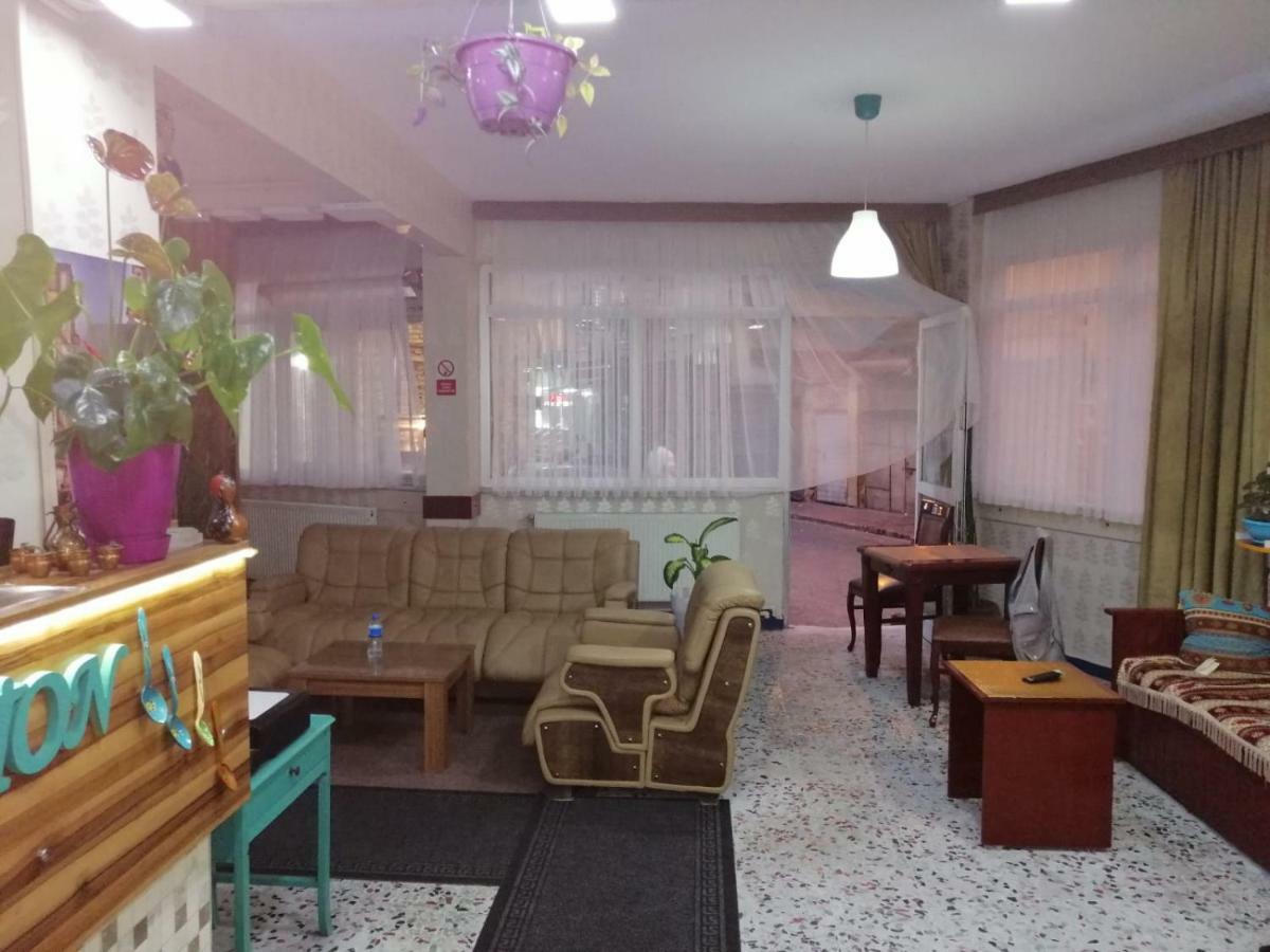 Hostel Hayat Pansiyon Istanbul Exterior foto